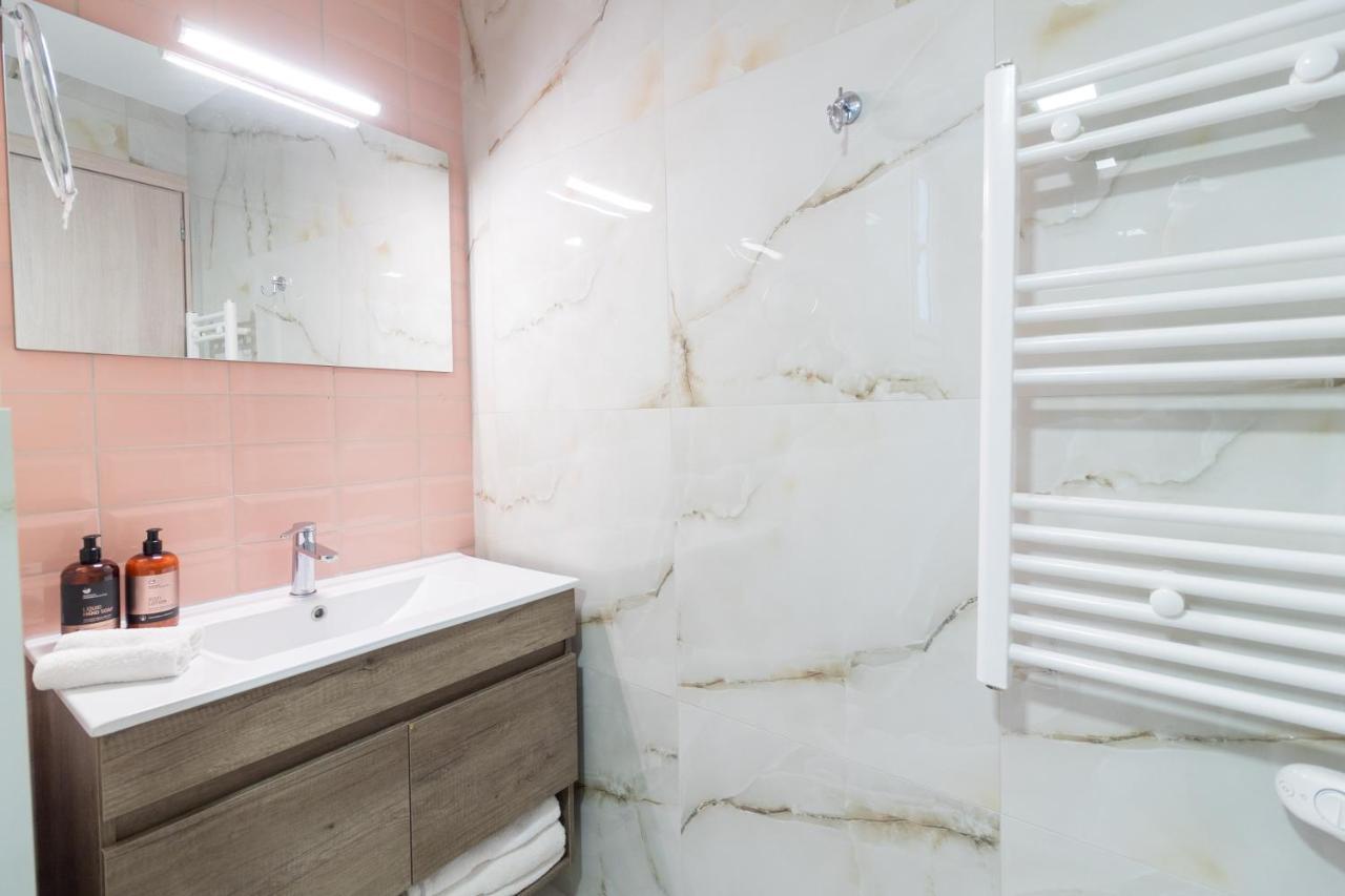 דירות Retropolitan Living פאטרה מראה חיצוני תמונה