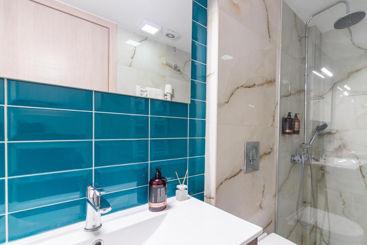 דירות Retropolitan Living פאטרה מראה חיצוני תמונה